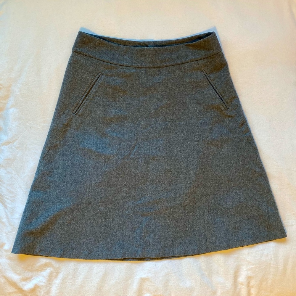 Banana Republic Wool Blend Stretch Gray Skirt - Size 4